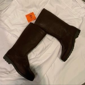 Ferragamo NWT Brown Short Rainboots